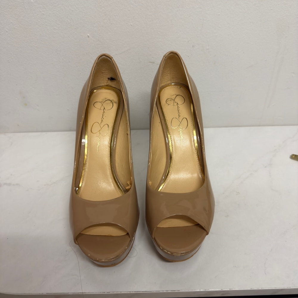 Jessica Simpson nude patent leather platform heels